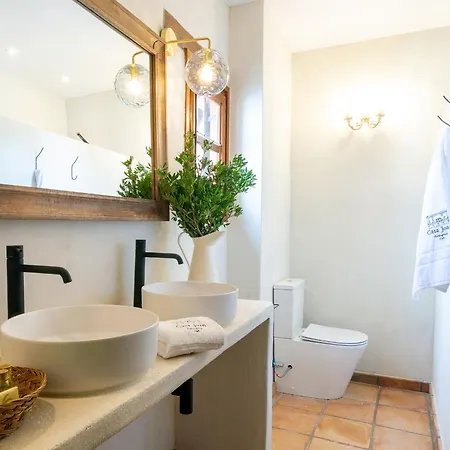 Casa Joan De Holiday home